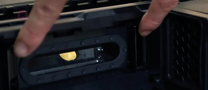 Vệ sinh robot hút bụi