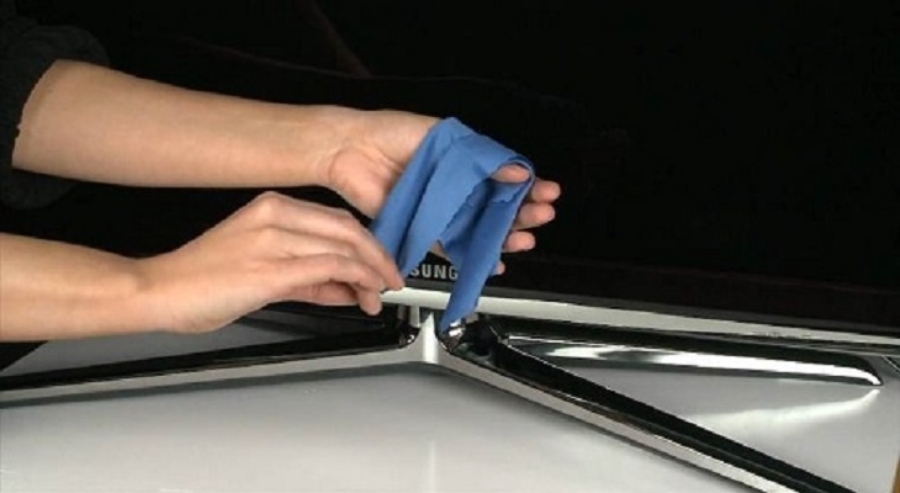 Cách khắc phục màn hình tivi bị đốm sáng