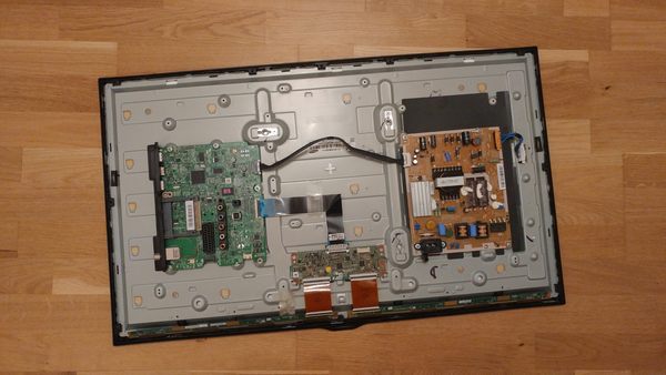 tivi bị đen màn hình