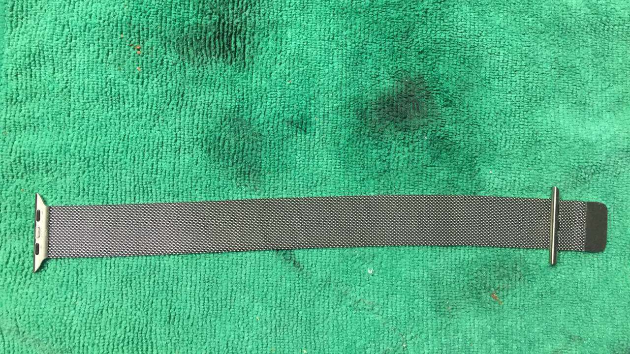 Cách vệ sinh Apple Watch