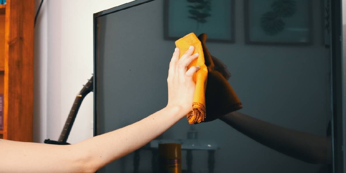 Cách khắc phục màn hình tivi bị xước