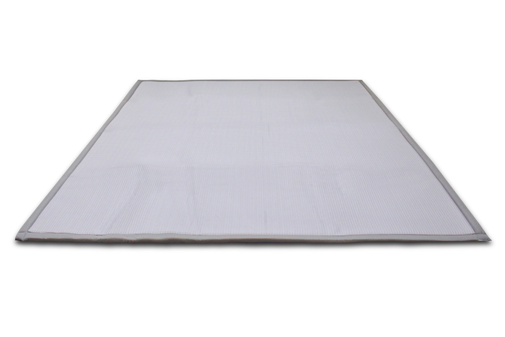 Bề mặt sản phẩm được thiết kế lớp gel làm mát và mousse nằm êm lưng.